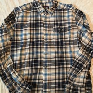 Patagonia lightweight fjord flannel men’s extra small excellent used condition.